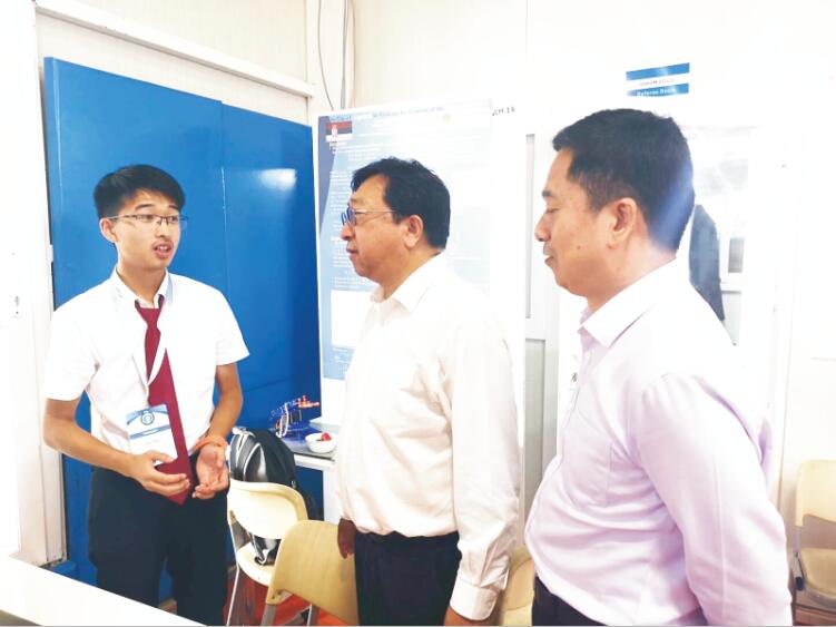 湖北高中生首获二等奖